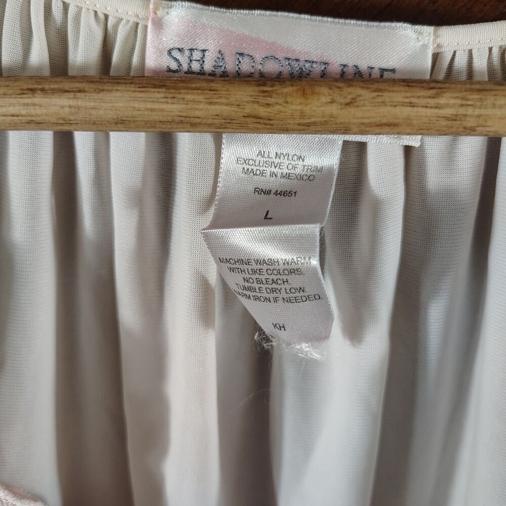 Vintage Shadowline Nylon Nightgown Size L Embroidered Floral Coquette Romantic - Picture 5 of 6